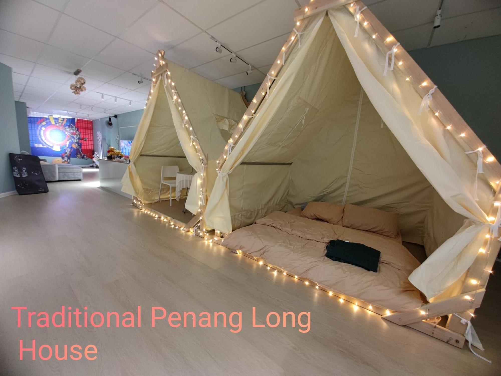 Georgetown Family Ktv Theme Fun Staycation Up To 6 Pax Netflix Youtube Playstation Jelutong Exterior photo