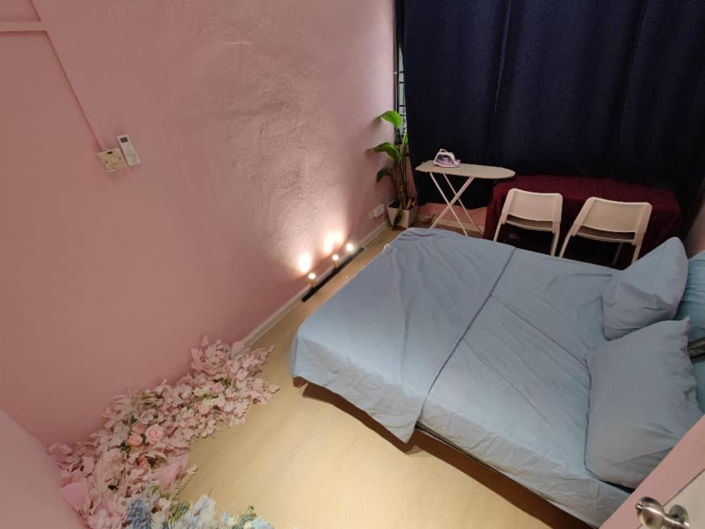 Georgetown Family Ktv Theme Fun Staycation Up To 6 Pax Netflix Youtube Playstation Jelutong Exterior photo